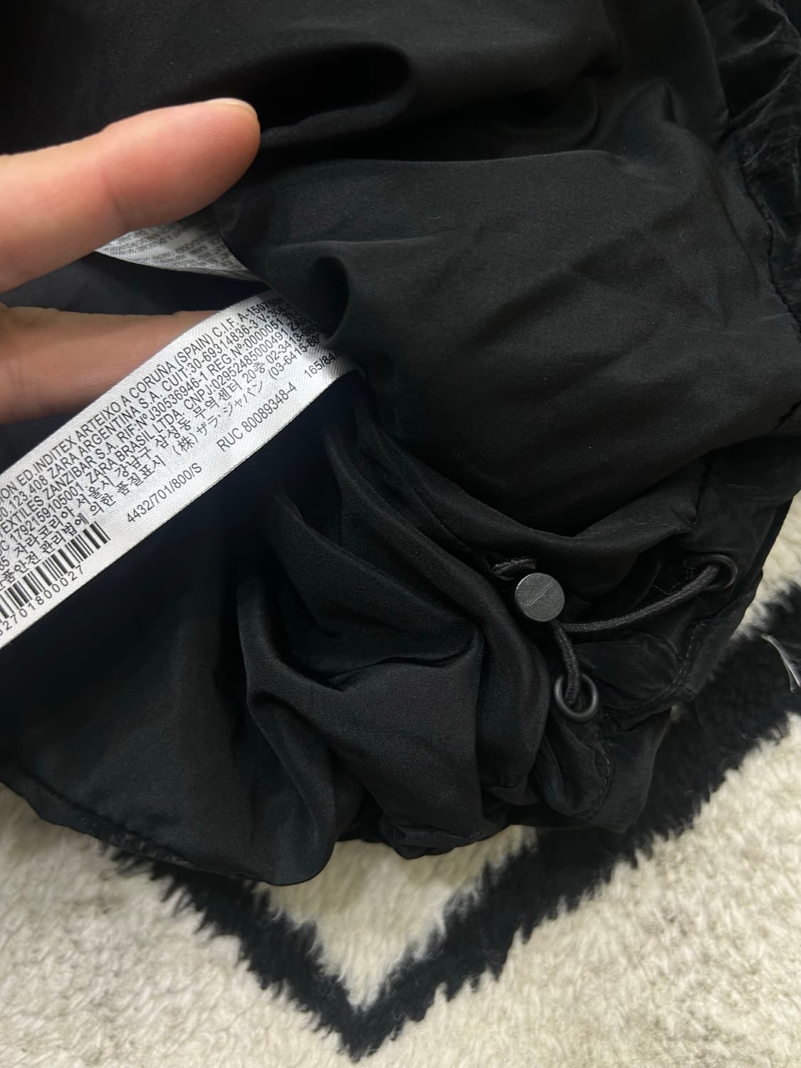 [한국M]ZARA 오버핏 하이넥 숏패딩/블랙 상품이미지6