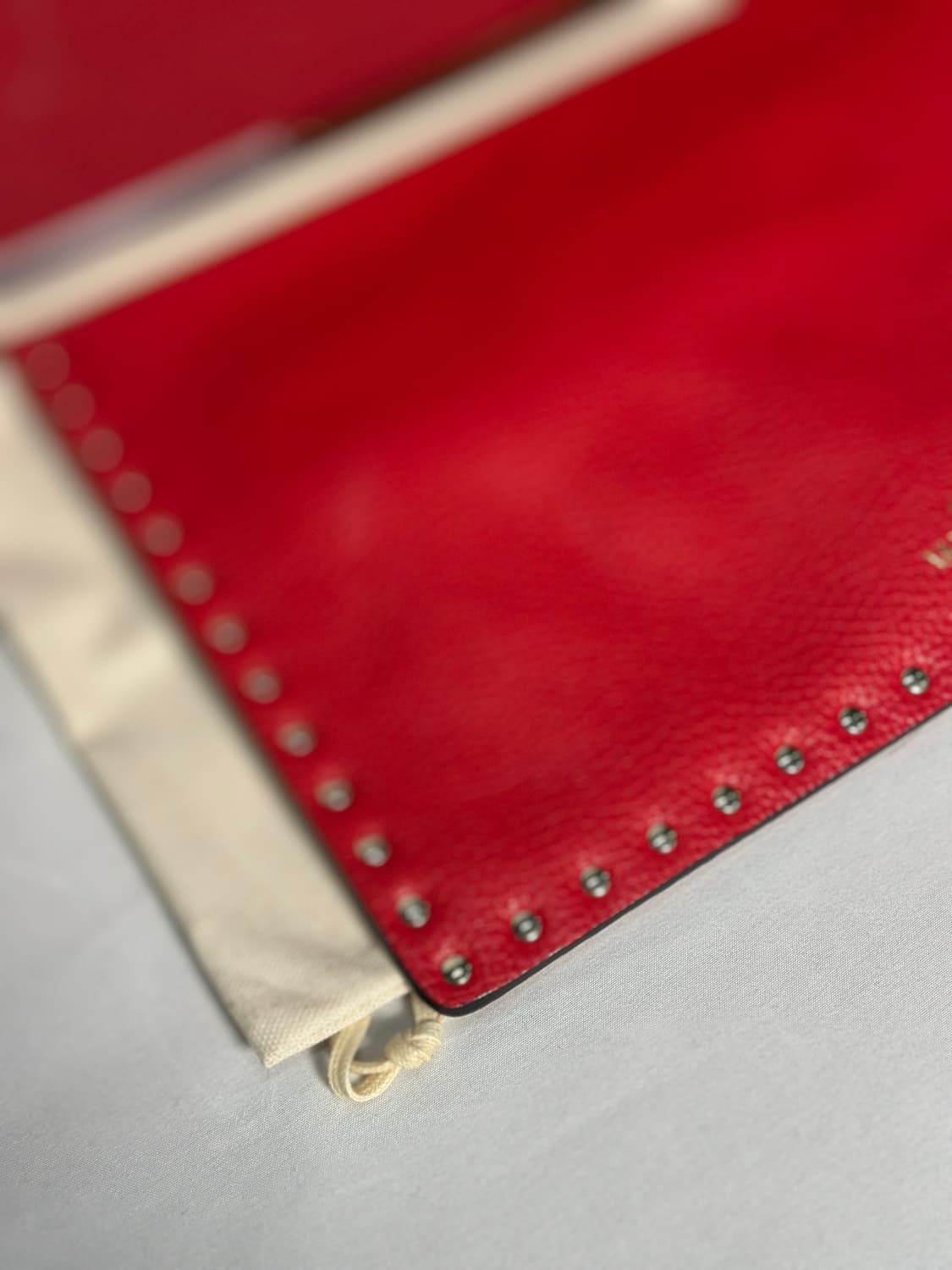 [정품]발렌티노 락스터드 클러치 레드 상품이미지4