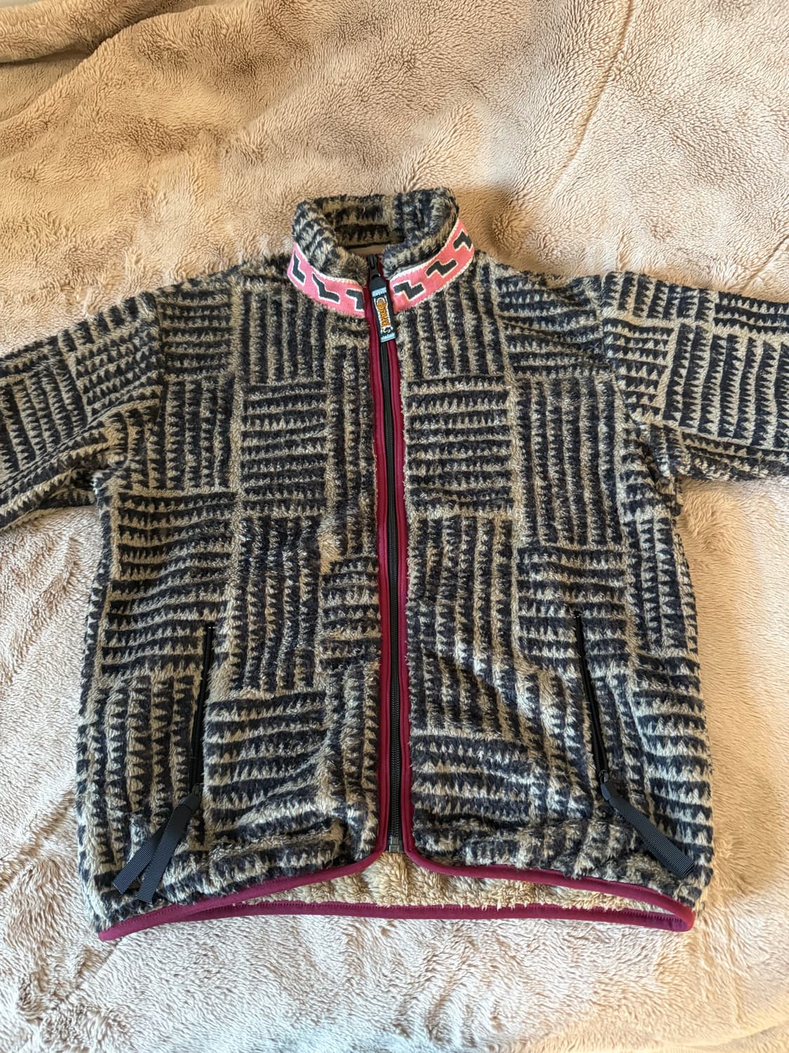 [1] 캐피탈 핵소 블록 패턴 플리스 집 플루종 베이지 상품이미지1