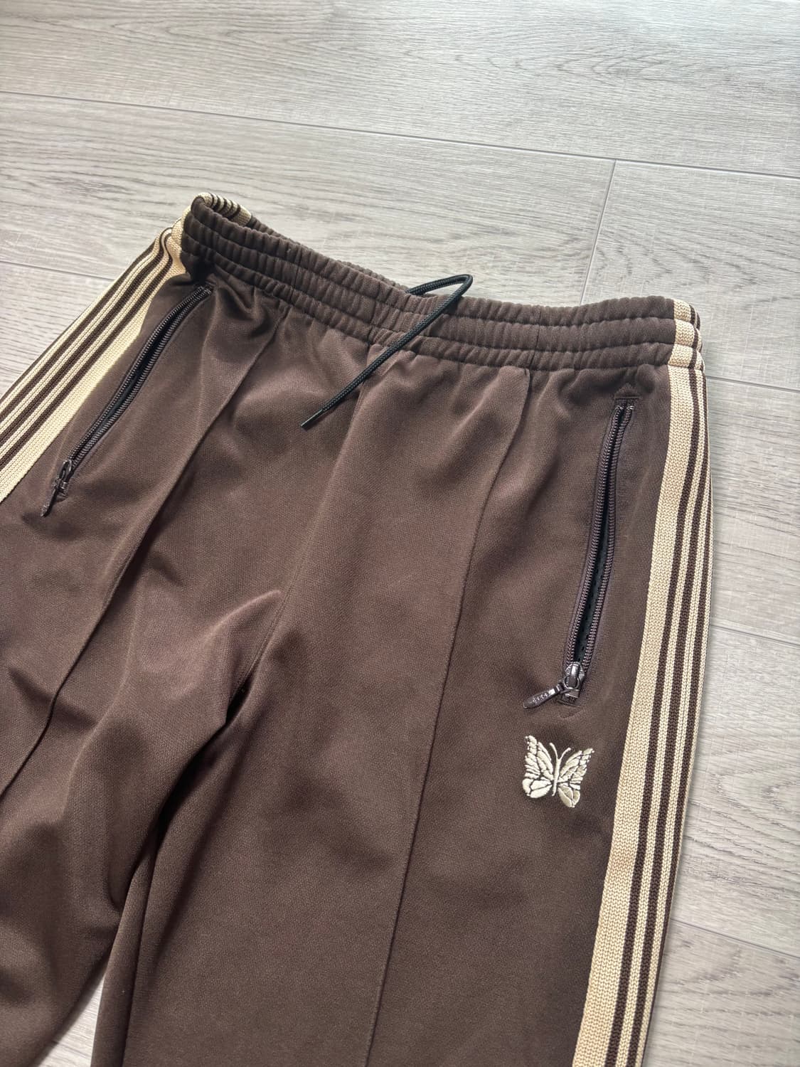 [s] 니들스 트랙팬츠 스트레이트핏 브라운 상품이미지3