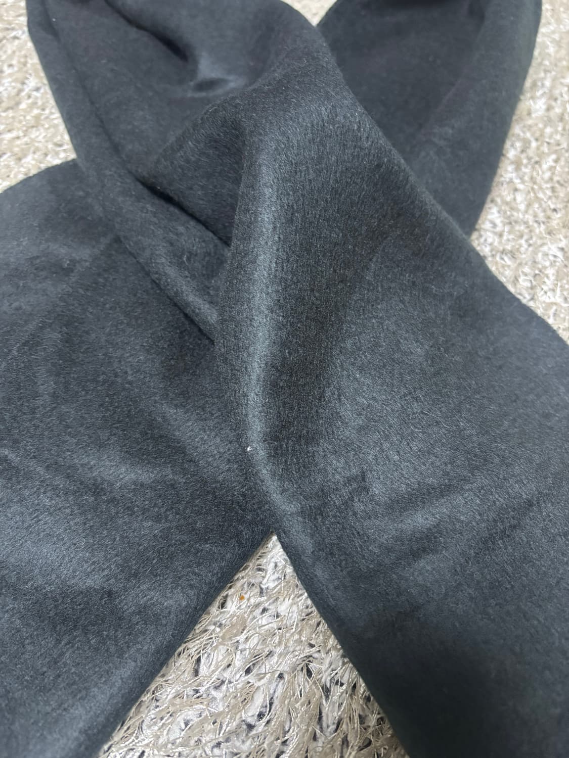 일본 검정 캐시미어 목도리 상품이미지3