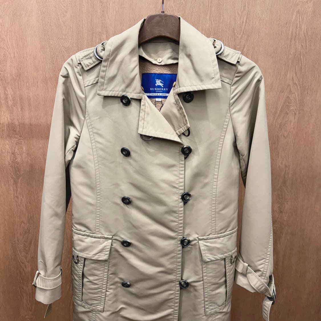 버버리 블루라벨 트렌치 코트 더블 버튼 벨트 디테일 베이지 상품이미지4