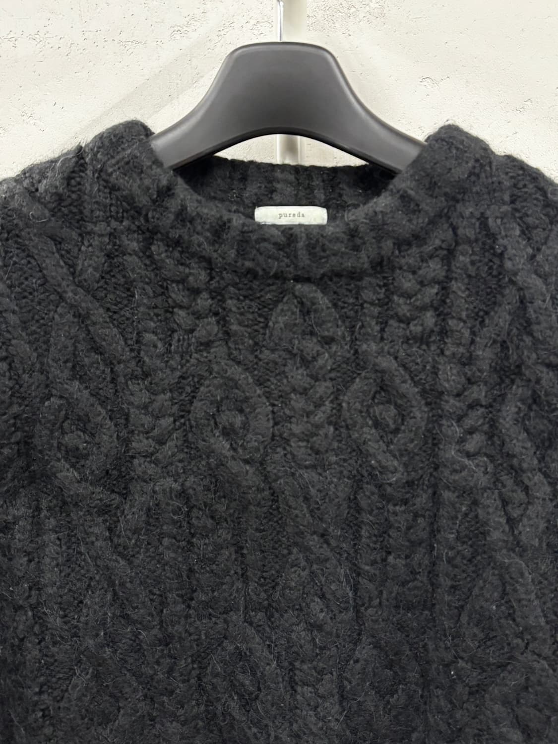 Pureda 크롭 케이블 니트 차콜 상품이미지6