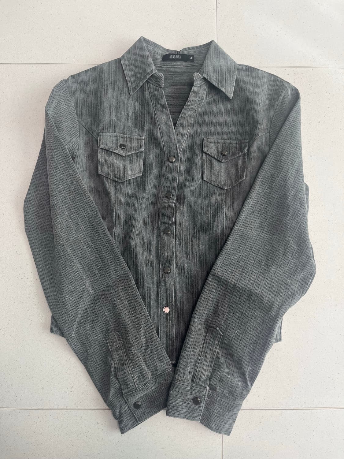 시너진 POCKET V-NECK JACKET SHIRT 상품이미지4