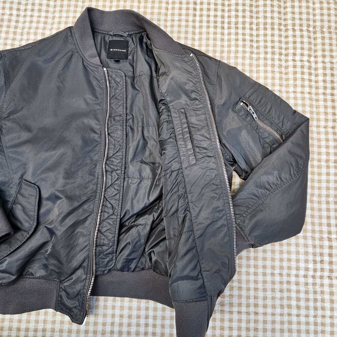 지오다노 간절기 항공점퍼 남자100 상품이미지5