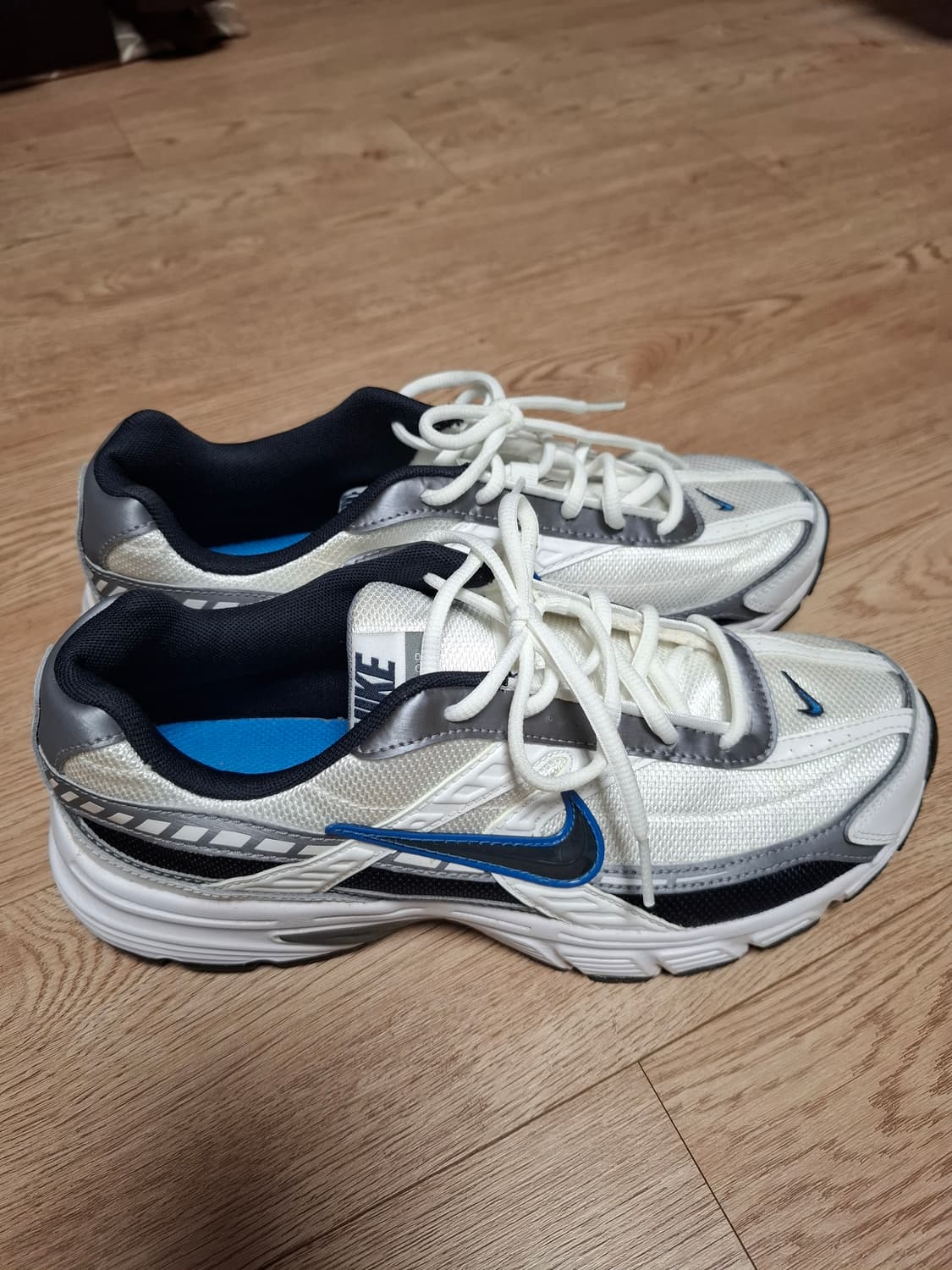 나이키 이니시에이터 270 상품이미지3