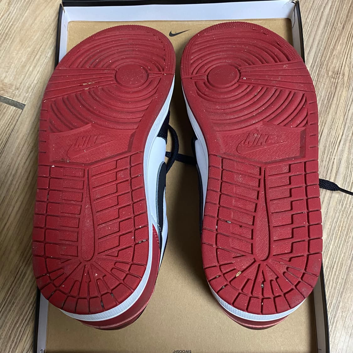 나이키 조던1 레트로 로우 블랙토 280 상품이미지4