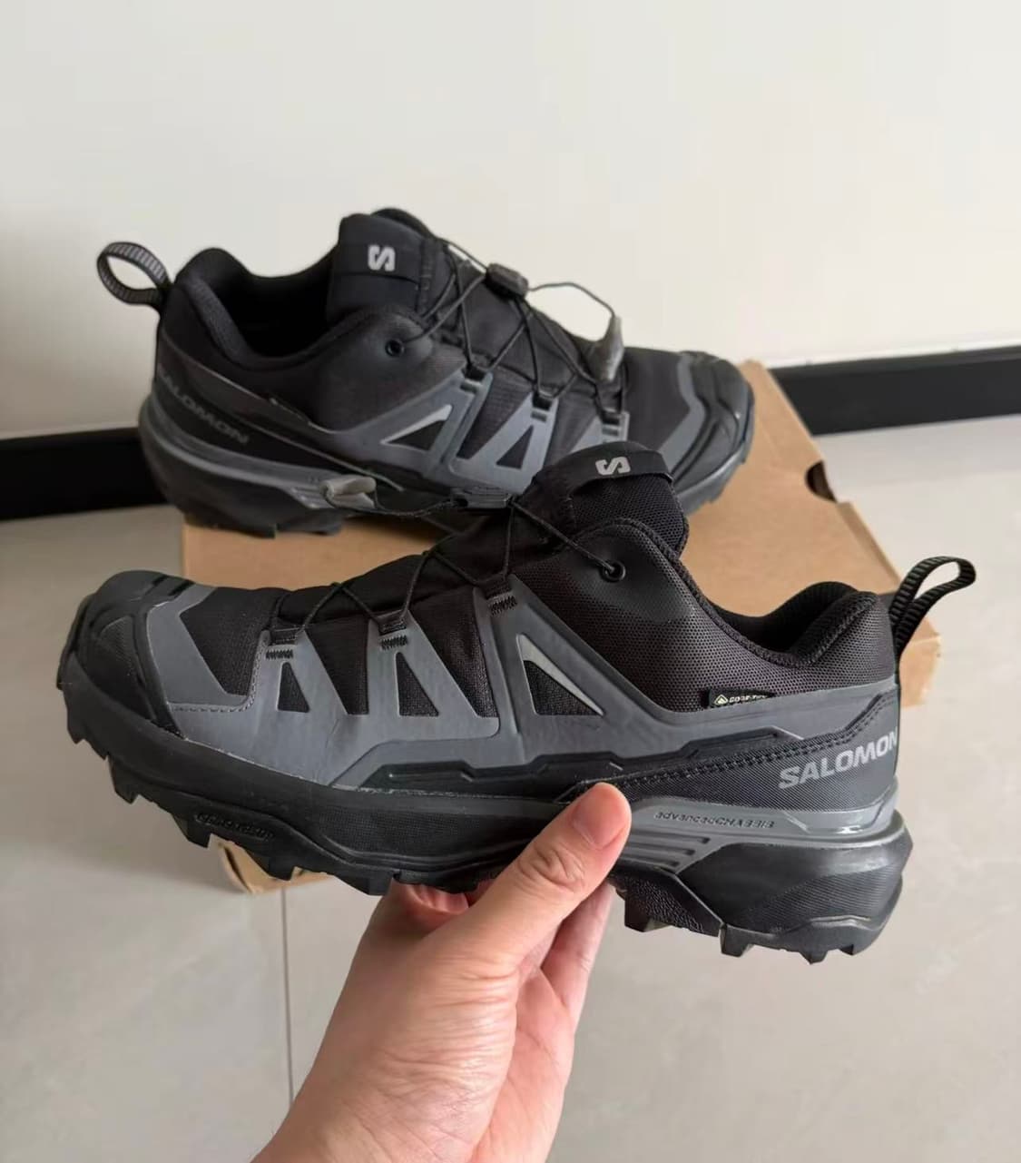 살로몬 X 울트라 360 고어텍스 블랙 마그넷  상품이미지1