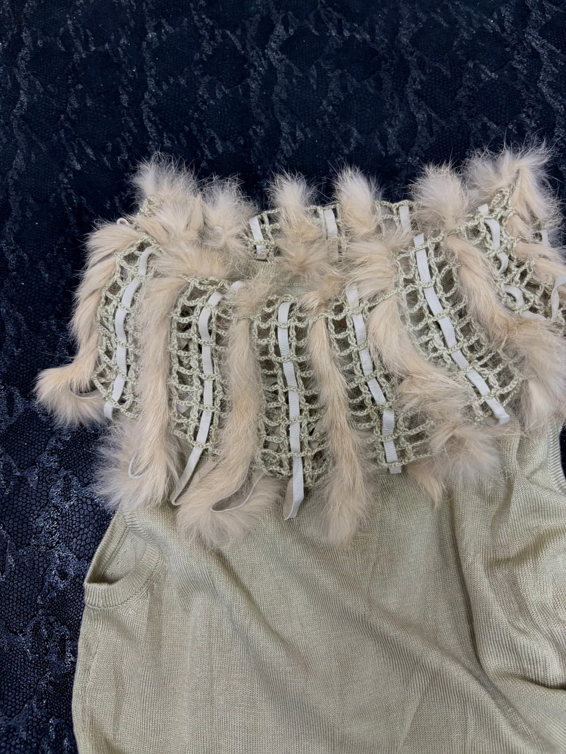 “Vintage” Fur Detail Sleeveless 상품이미지3