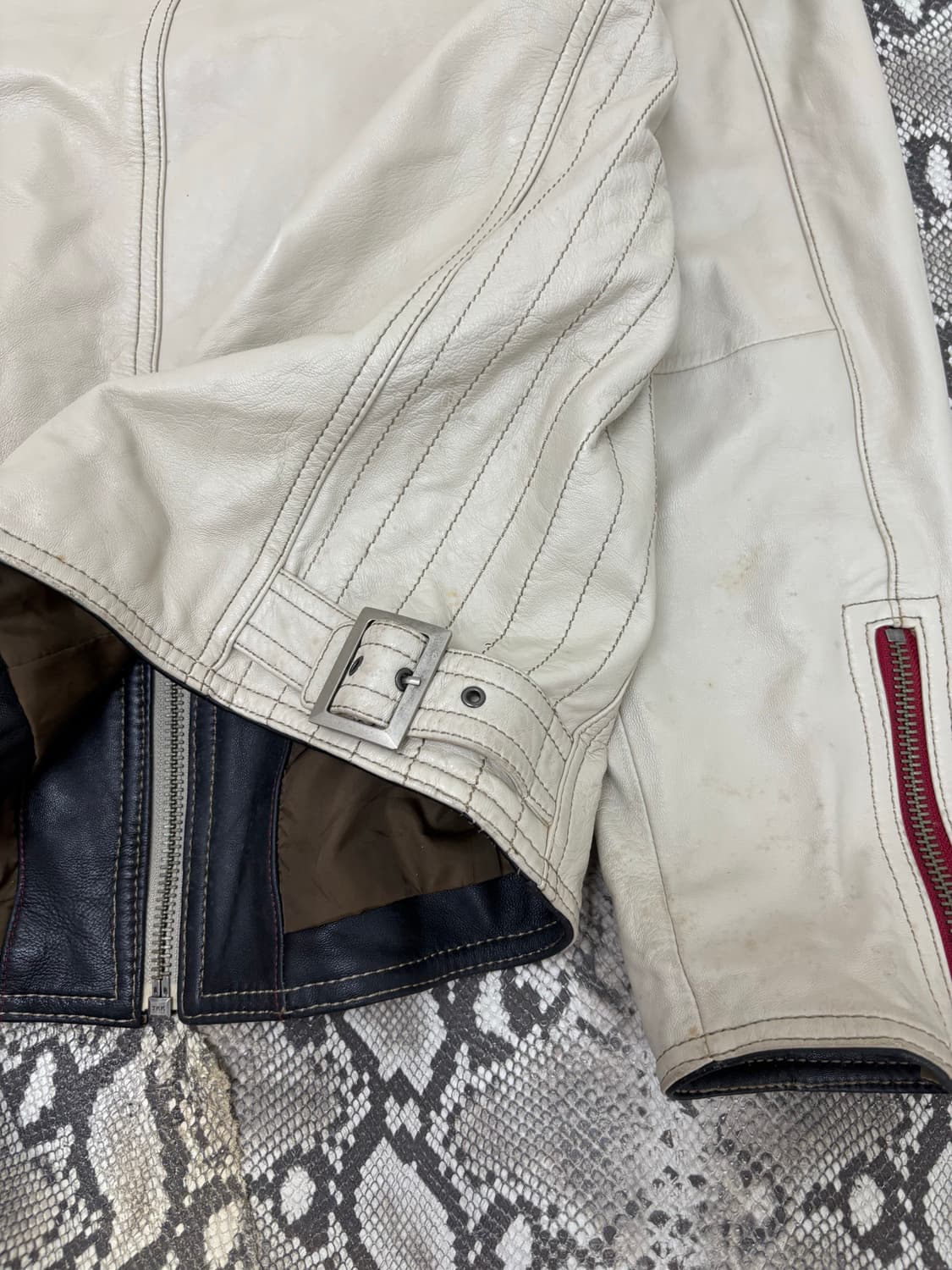 “Vintage” Buckle&Zipper Detail Chic Mood 상품이미지8