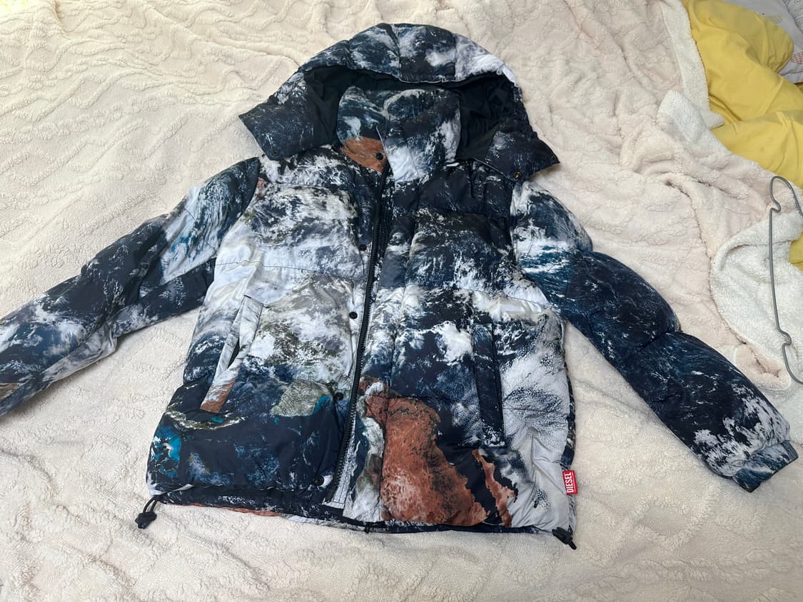 디젤 지구 패딩 W 롤피스 FD 프린트 패딩 - 멀티 컬러 / A1101 상품이미지4