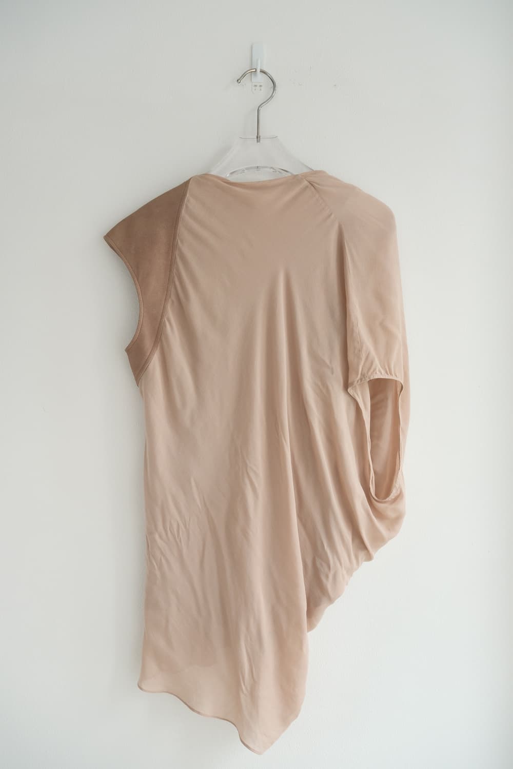 Silk tuck detailed layered top 상품이미지9