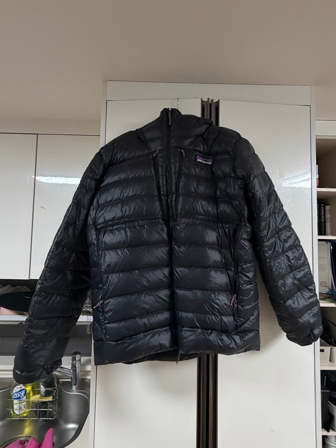 파타고니아 Aploft 다운 파카 블랙 상품이미지2