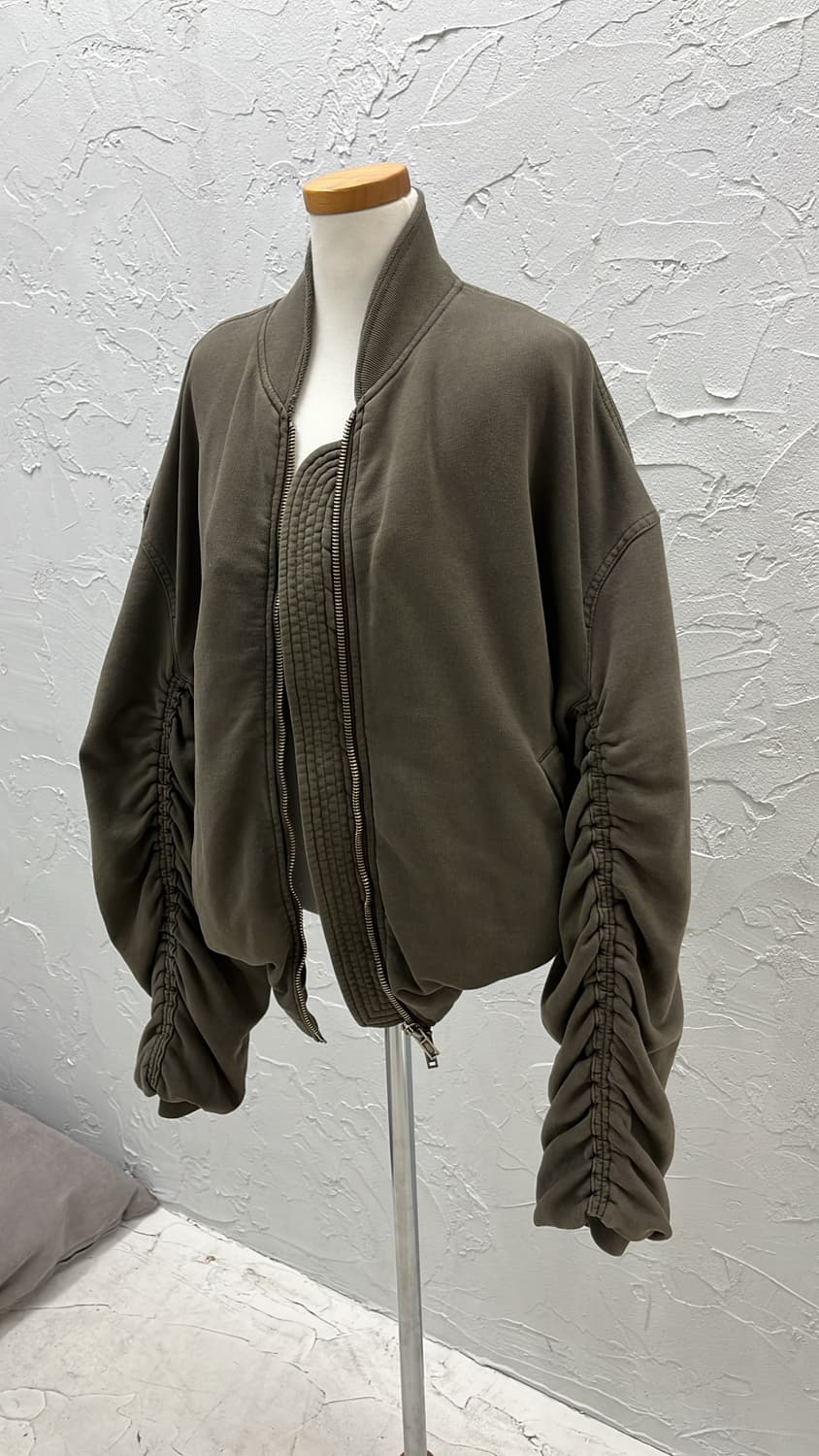 [S] 하이더아커만 15FW 퍼스 봄버 샘플 상품이미지3