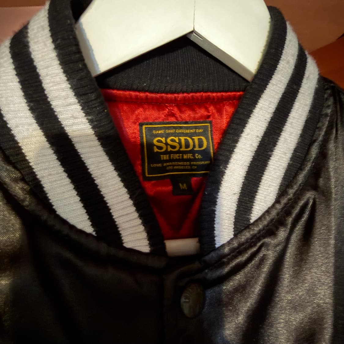 fuct ssdd 새틴 바시티자켓m 상품이미지3