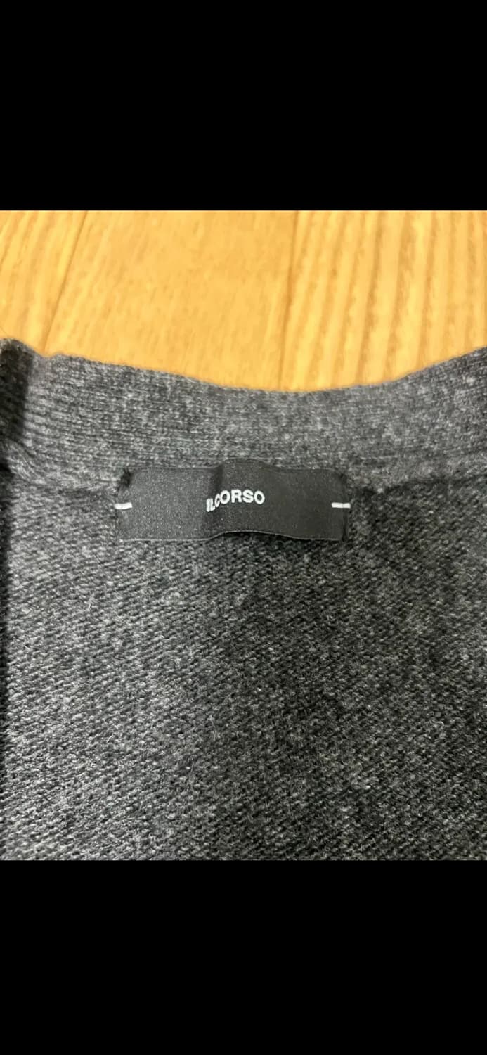 일꼬르소 차콜그레이 에센셜 세미오버핏 캐시미어 가디건 상품이미지4