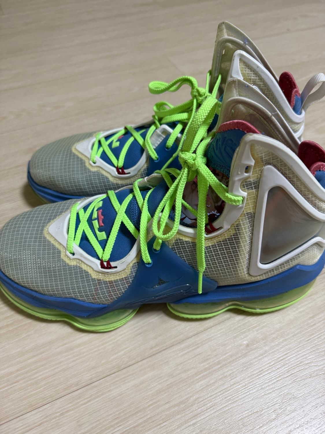 나이키 르브론 19 트로피칼 290 상품이미지6