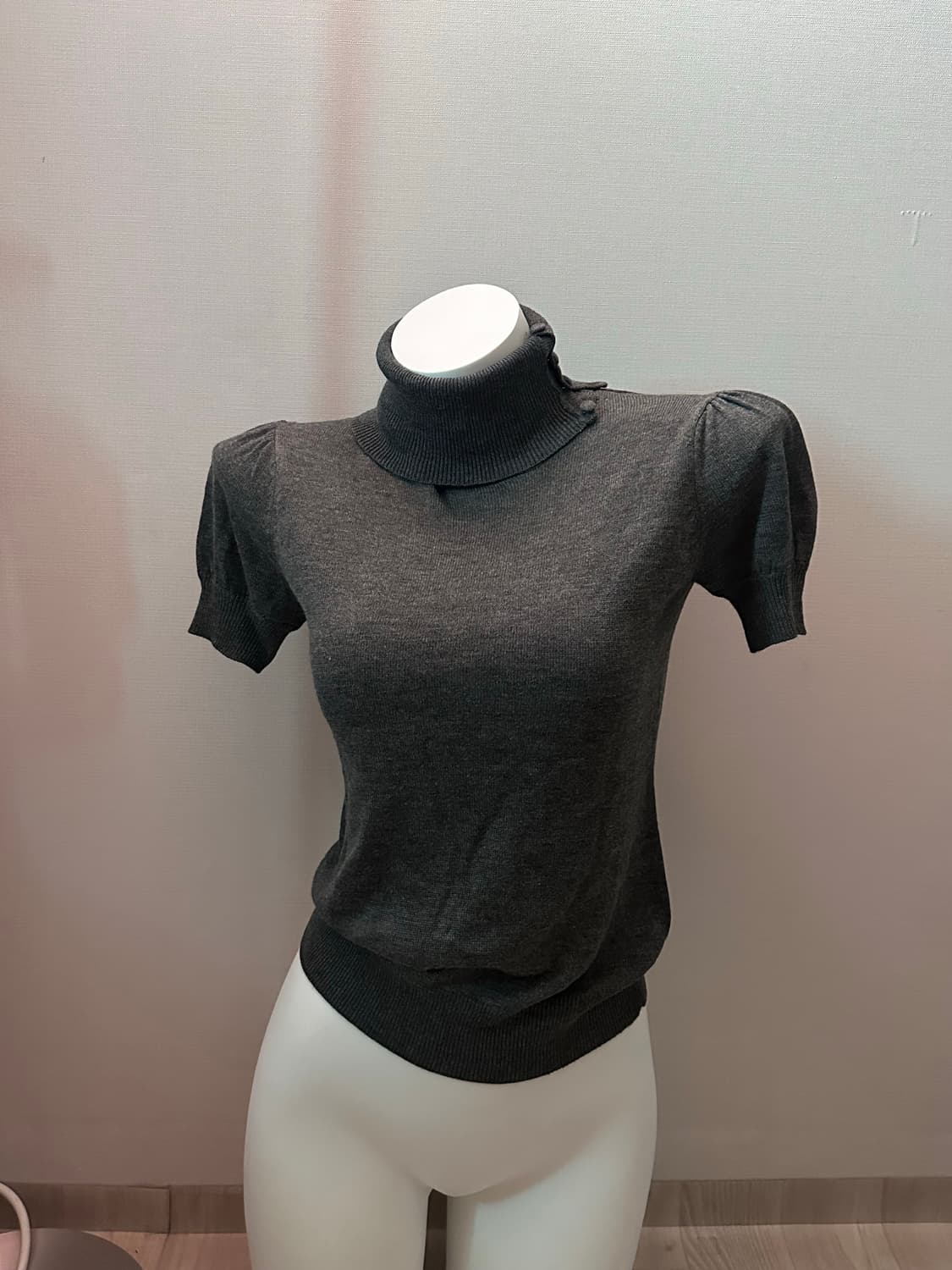 빈티지 버튼 폴라 반소매 니트 상품이미지4