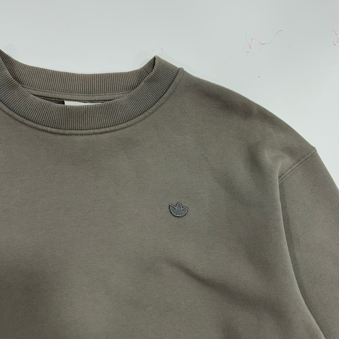 Adidas 아디다스 스몰 파이어버드 베이지그레이 맨투맨 상품이미지4