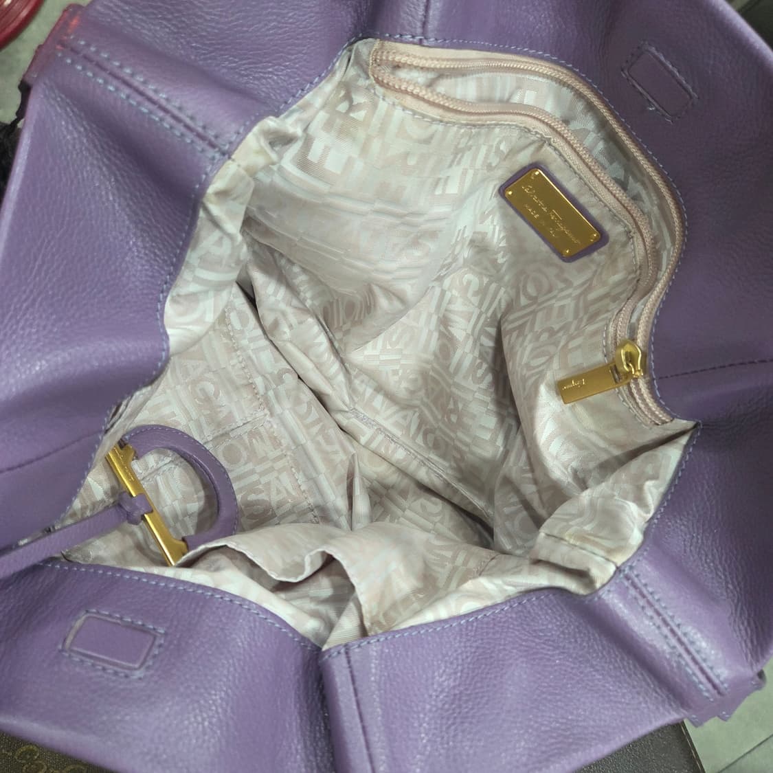 페라가모 숄더 상품이미지5