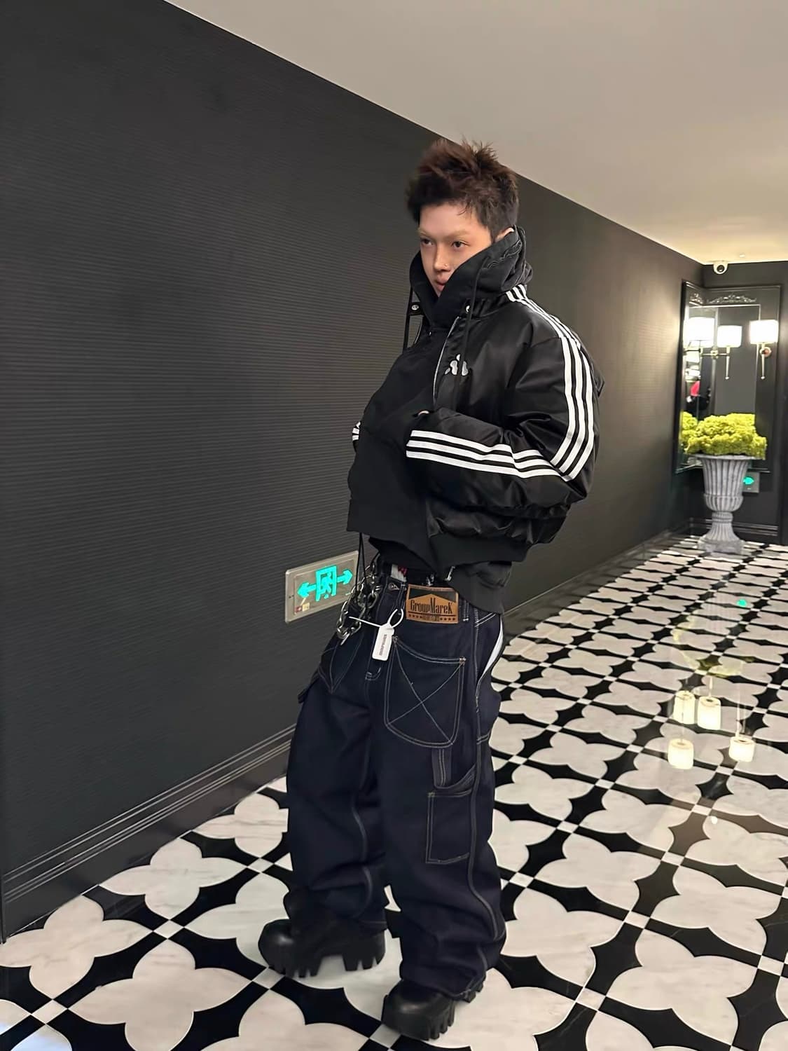 Satin Embroidered Yokosuka Bomber Jacket 상품이미지5