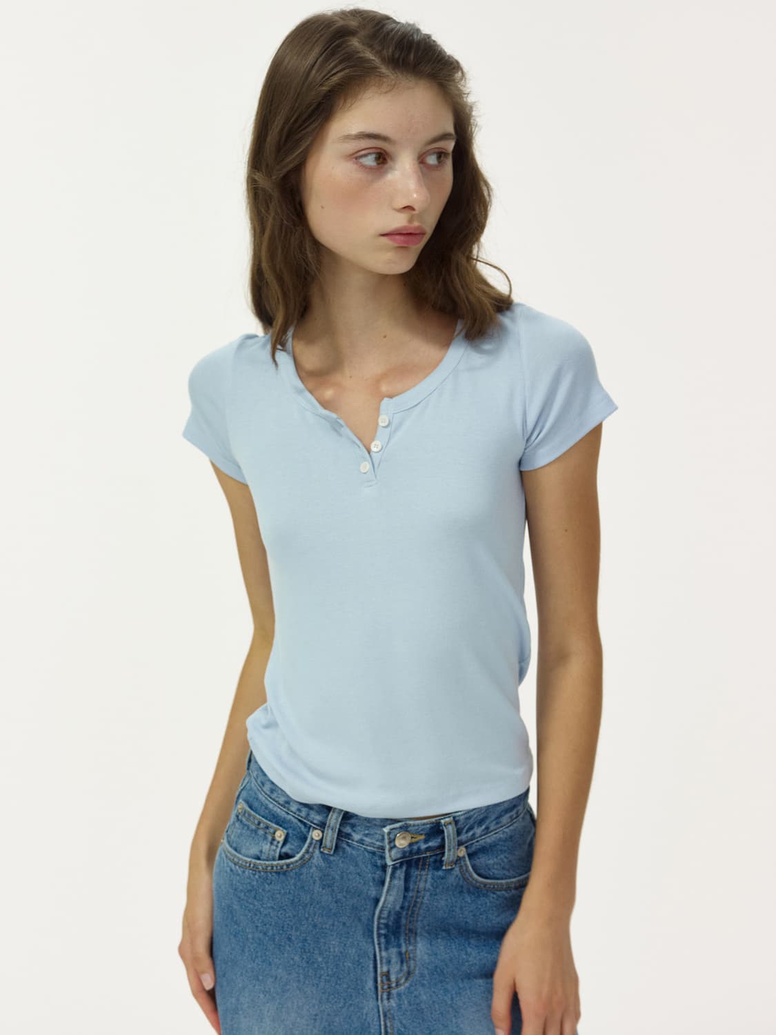 리본빛 ribbonbit fog button T-shirt 착용샷 상품이미지7