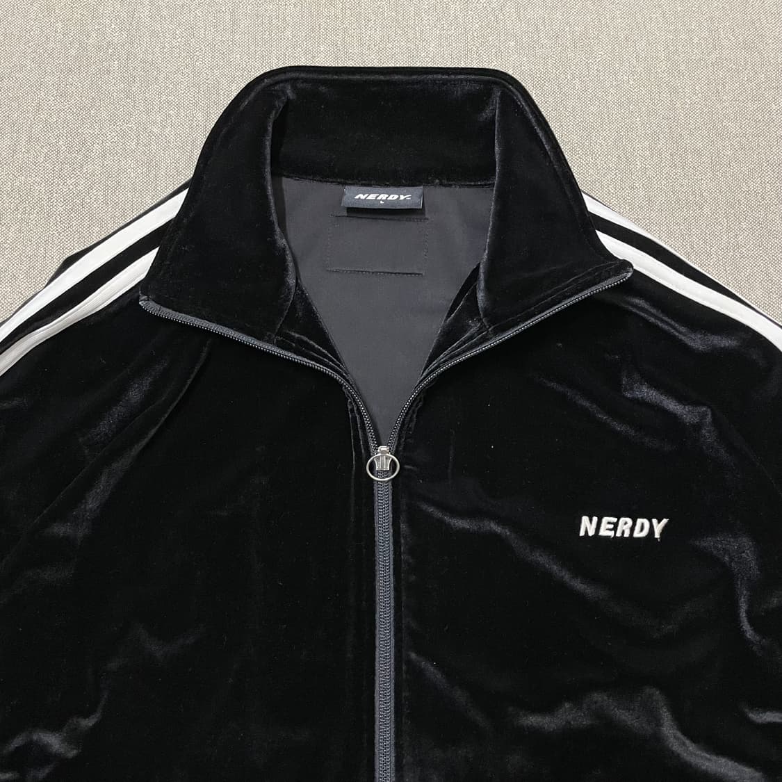 [택포] 널디 트레이닝복 벨벳 져지 트랙탑 블랙 L 상품이미지1
