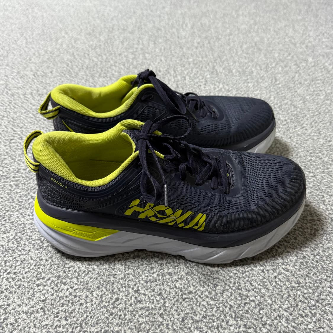 [정가 20만원] HOKA 호카 본디7 러닝화 250 상품이미지6