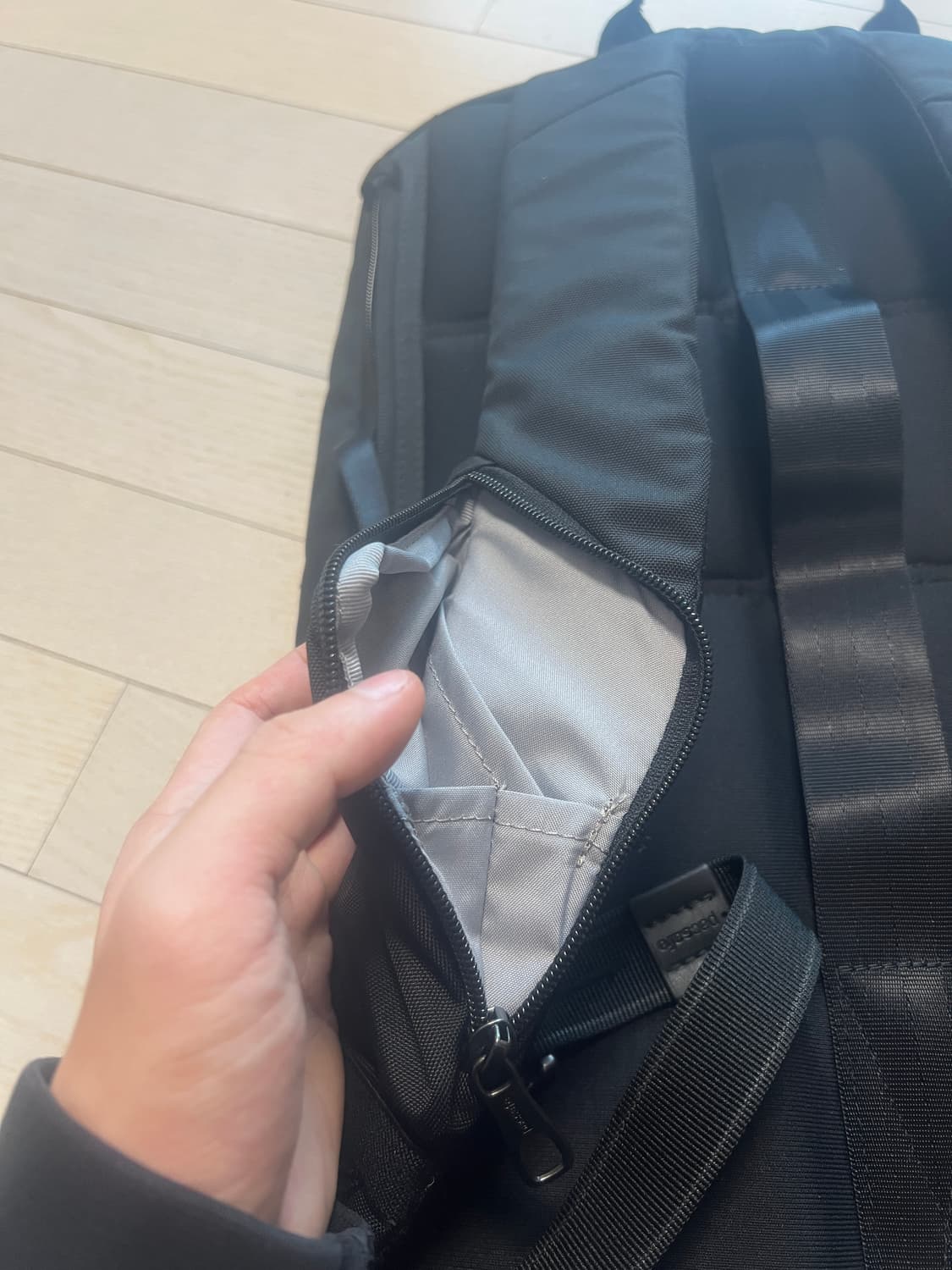 팩세이프 도난방지 18L 메트로세이프 16인치 상품이미지5