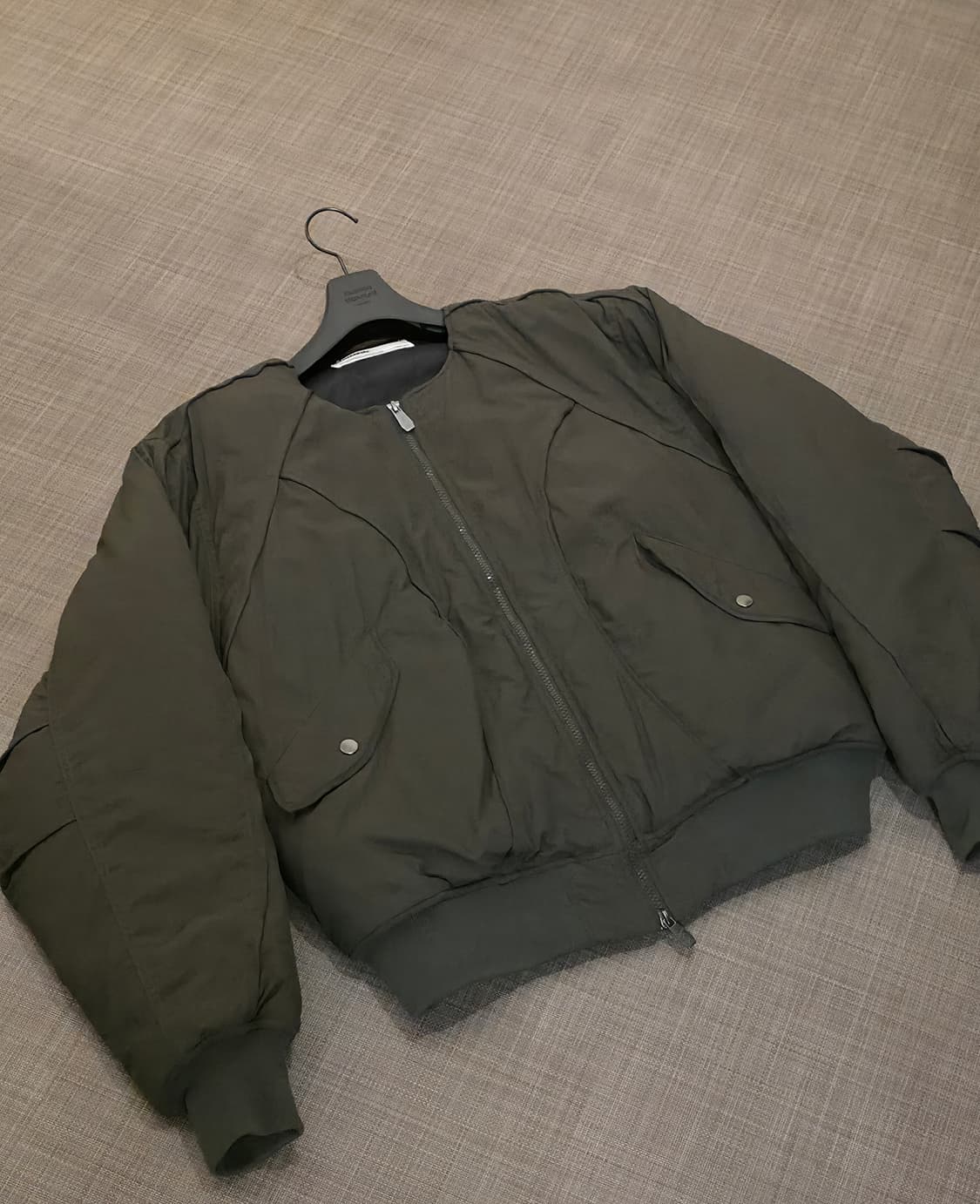 노매뉴얼 C.P 신슐레이트 봄버 카키 상품이미지1