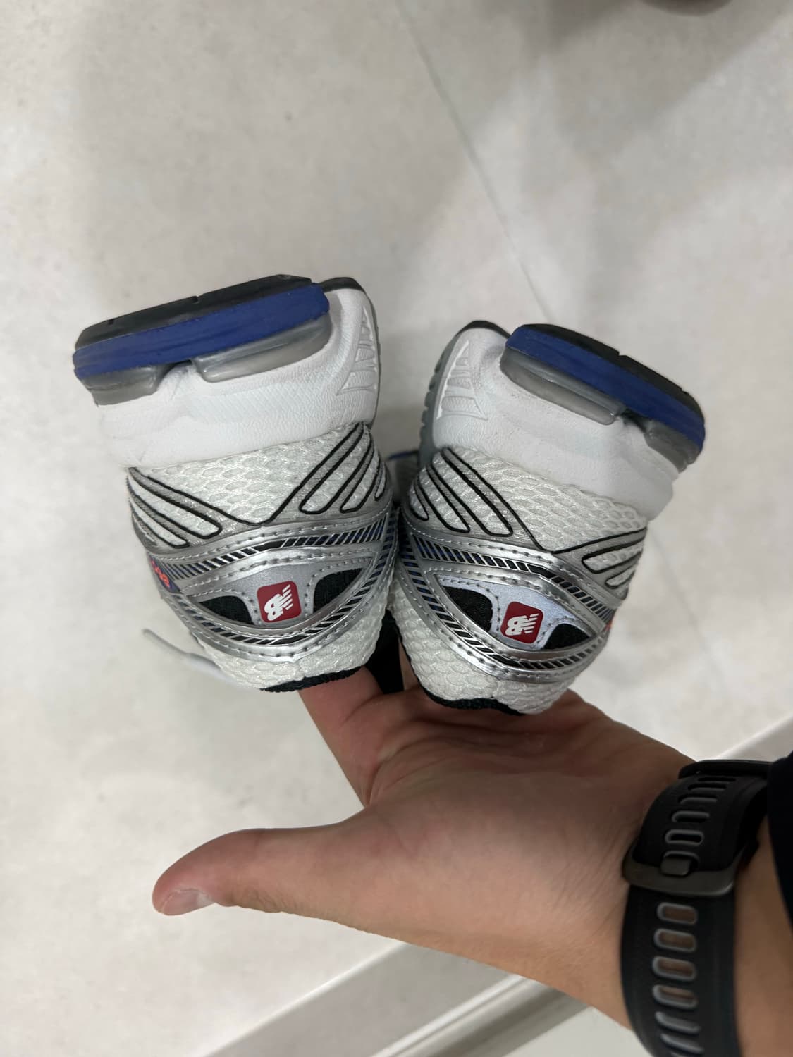 뉴발란스 860v2 상품이미지3