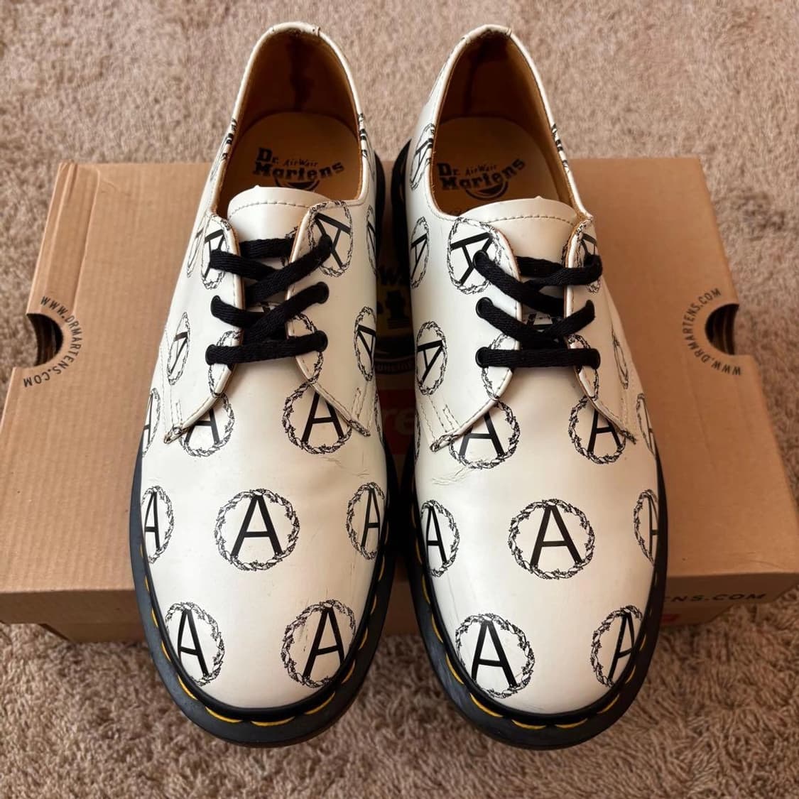닥터마틴 x 슈프림 x 언더커버 아나키 3홀 슈즈 화이트 260 상품이미지2