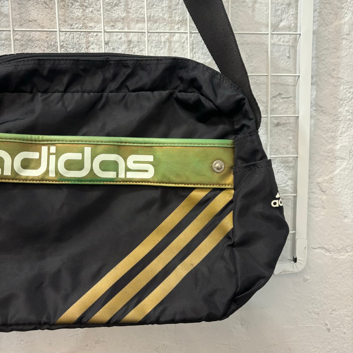 00s 아디다스 올드스쿨 빈티지 블랙 크로스백 OS 상품이미지5