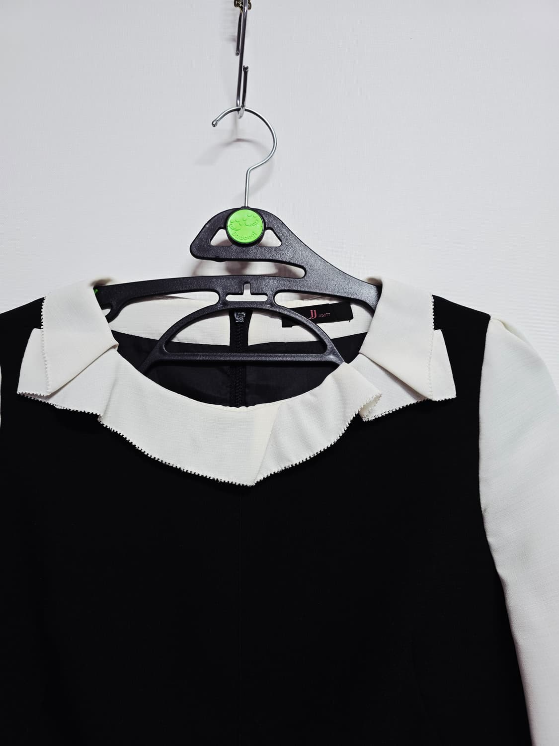 JJ지고트 블랙 앤 화이트 긴팔 원피스85 상품이미지2