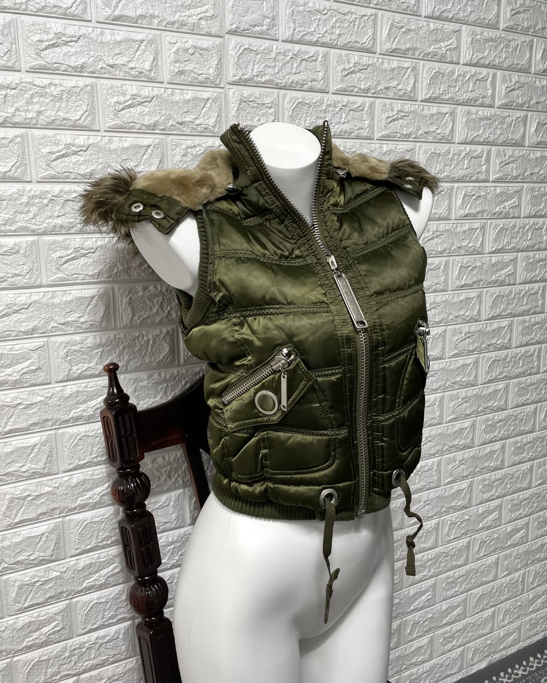 River Island Lined Zip Military Fur Vest 상품이미지1