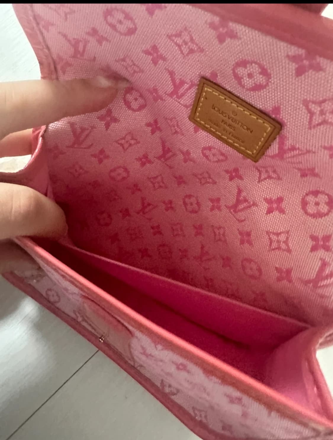 루이비통 모노그램 핑크색 빈티지 핑크 카메라백 미니 데님 백 상품이미지9