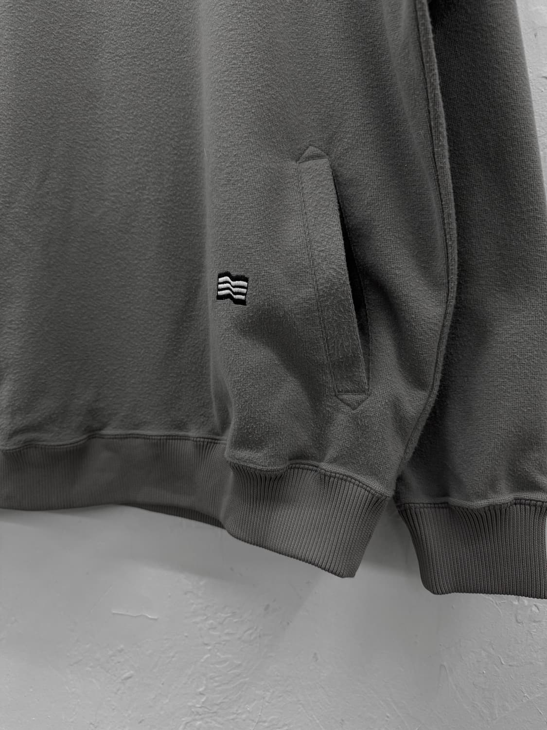 아디다스 엘보 패치 풀오버 상품이미지4