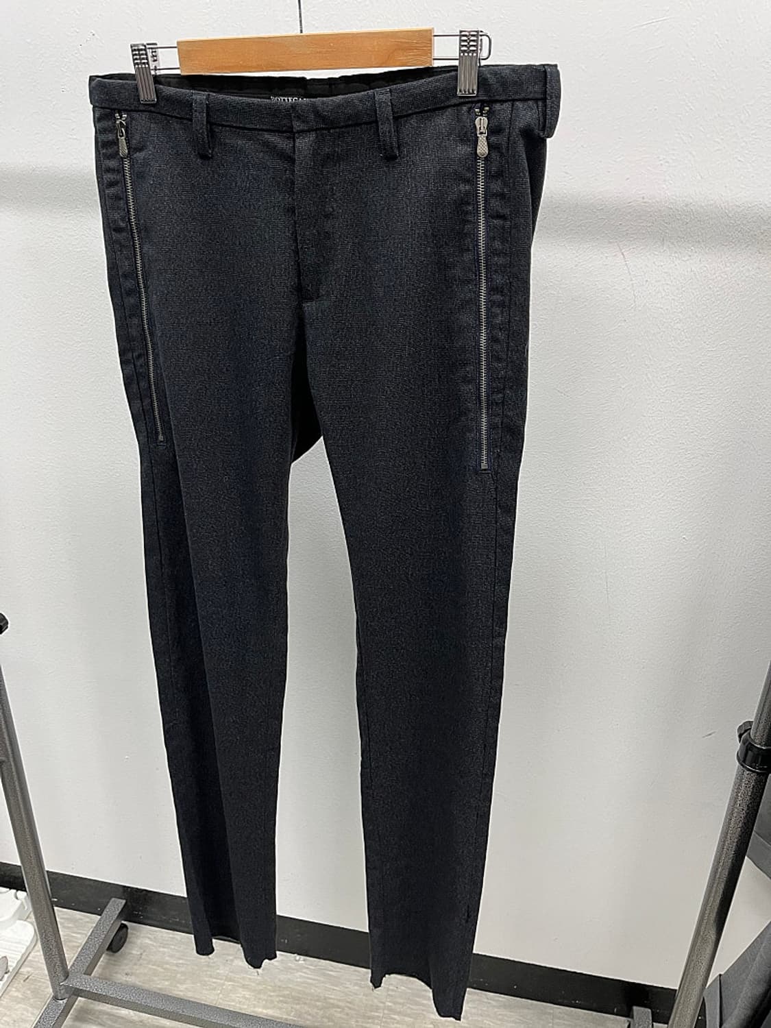 32) 보테가베네타 지퍼 스판 슬랙스  상품이미지1
