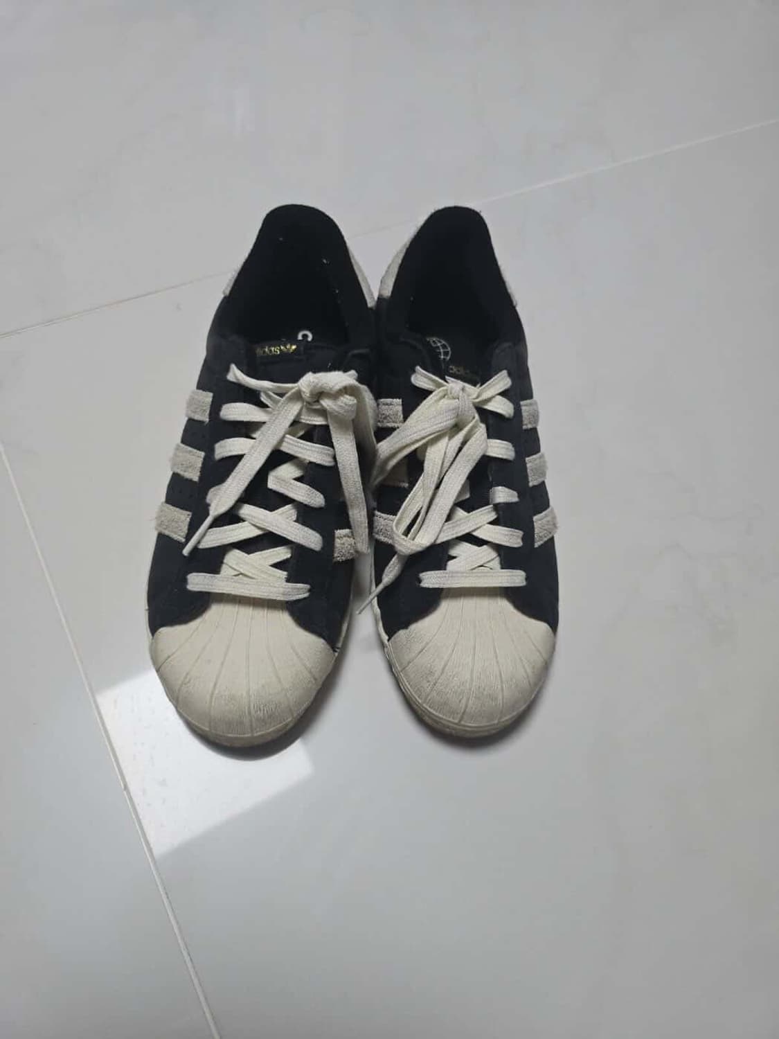 아디다스 슈퍼스타 82 블랙 화이트 상품이미지4