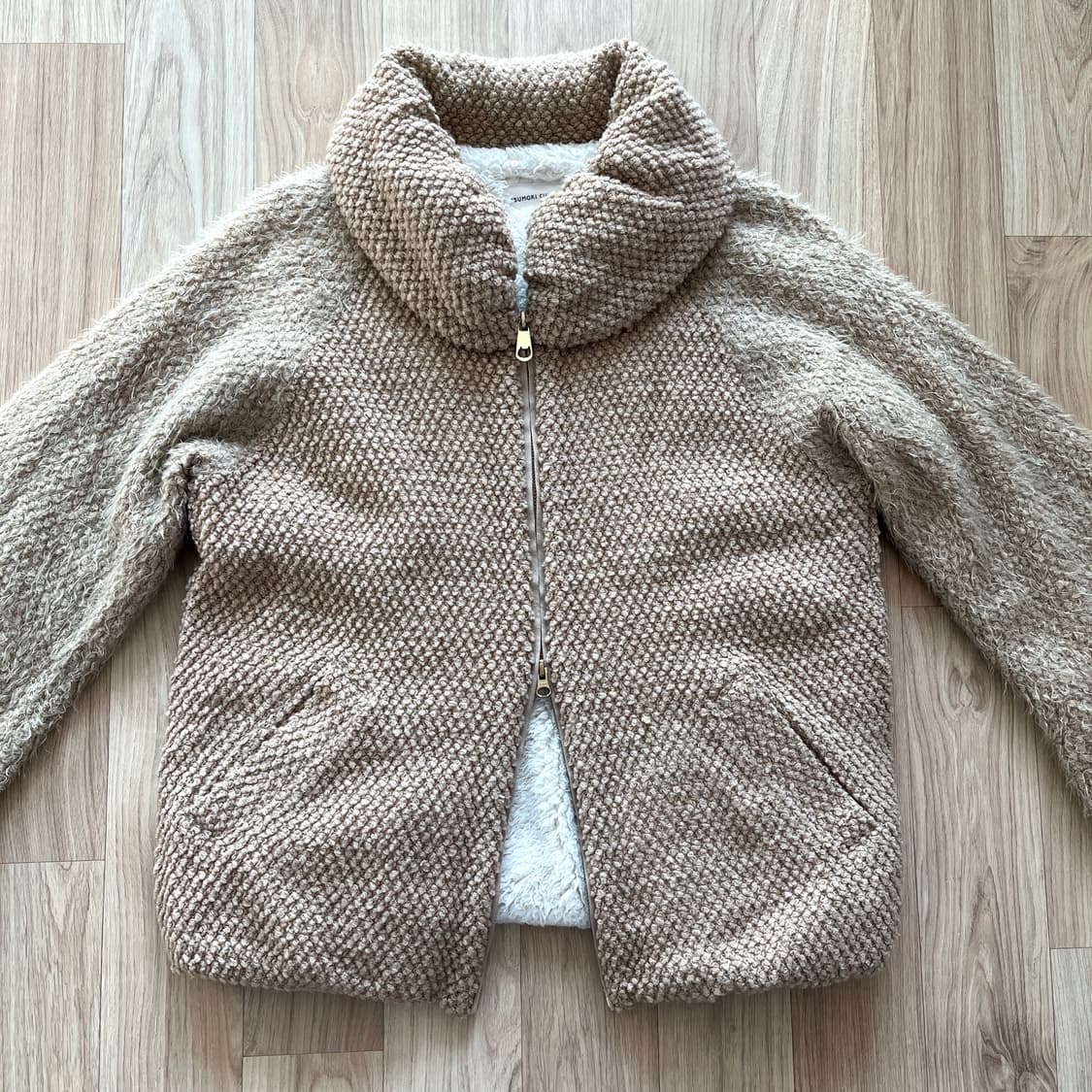 츠모리치사토 볼륨 카라 집업 상품이미지4