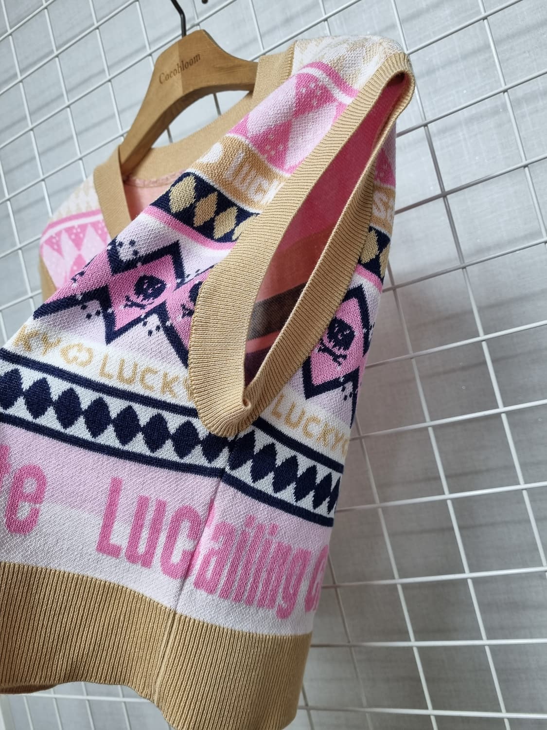 (택포) 럭키슈에뜨 크롭 한소희 니트조끼  니트베스트 (새상품급) 상품이미지5