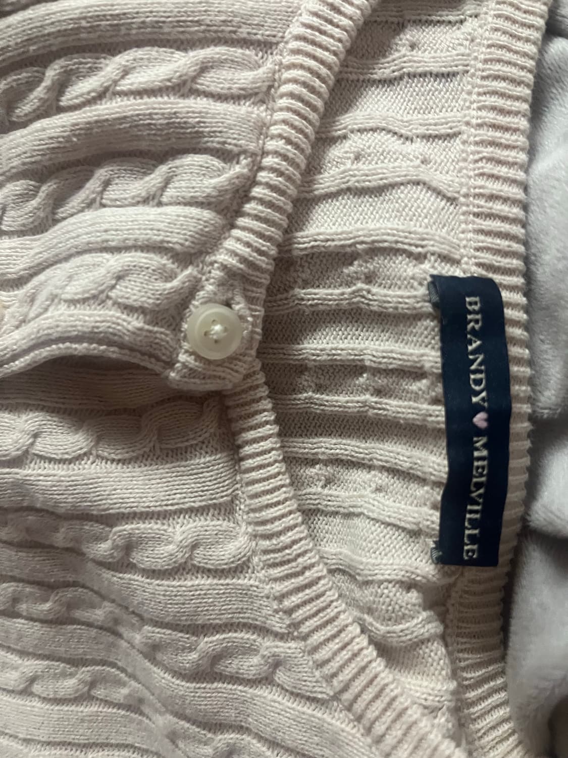 브랜디멜빌 brandy melville 연핑크 가디건 상품이미지3