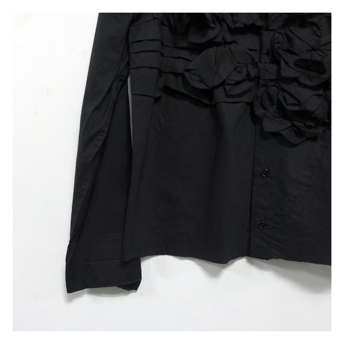 [M]COMMEDESGARCONS 꼼데가르송 플라워 프릴 블라우스 상품이미지6