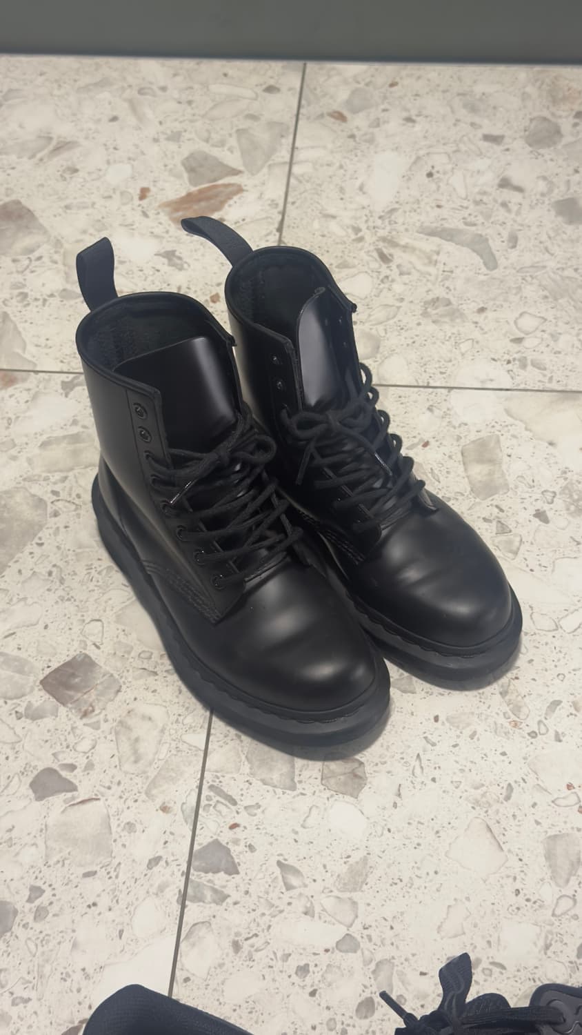 닥터마틴 1460 모노 부츠 블랙 거의 새상품 상품이미지1