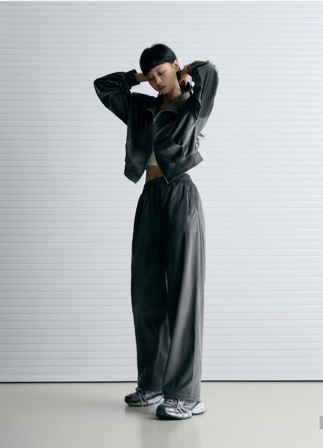 레더리 리버스 로고 벨루어 벨벳 트랙 트레이닝 셋업 세트 차콜 상품이미지4