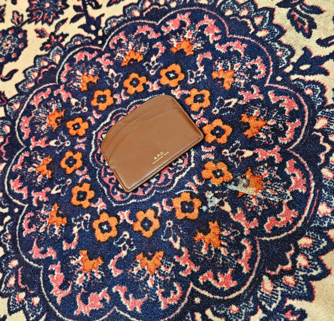 아페쎄(APC) 하프문 카드지갑  상품이미지2