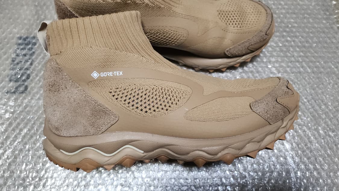 미즈노 논네이티브x무진 250사이즈 상품이미지2