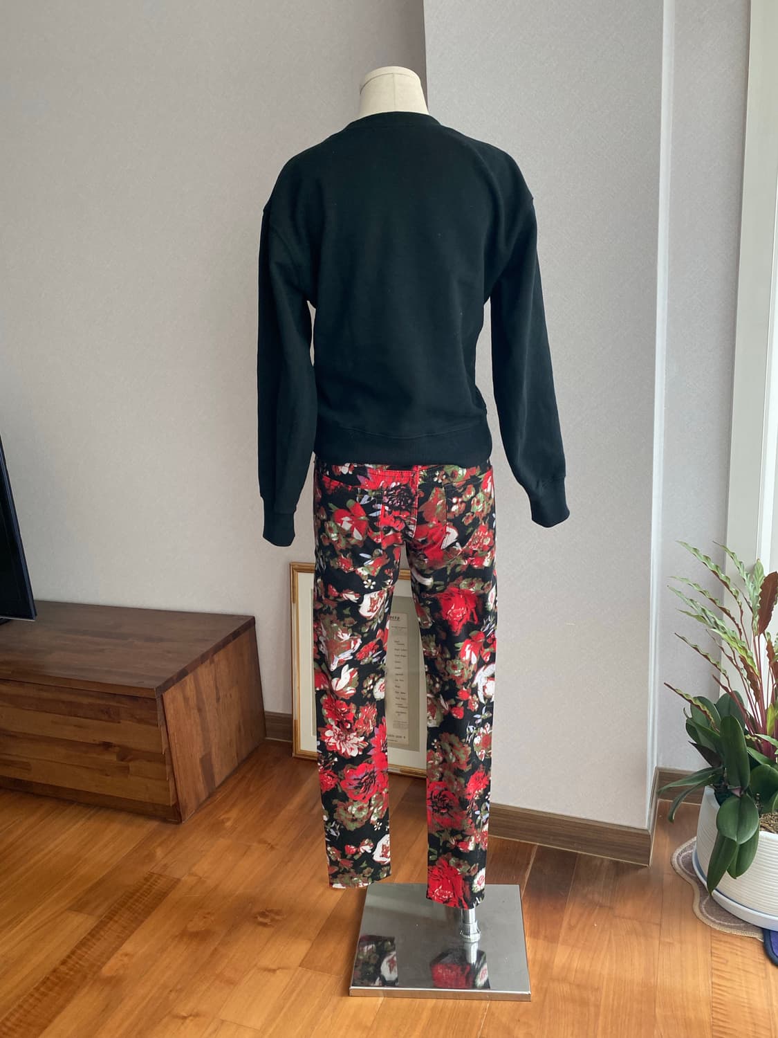 BDG Jeans 플리워패턴 블랙데님(27) 상품이미지3