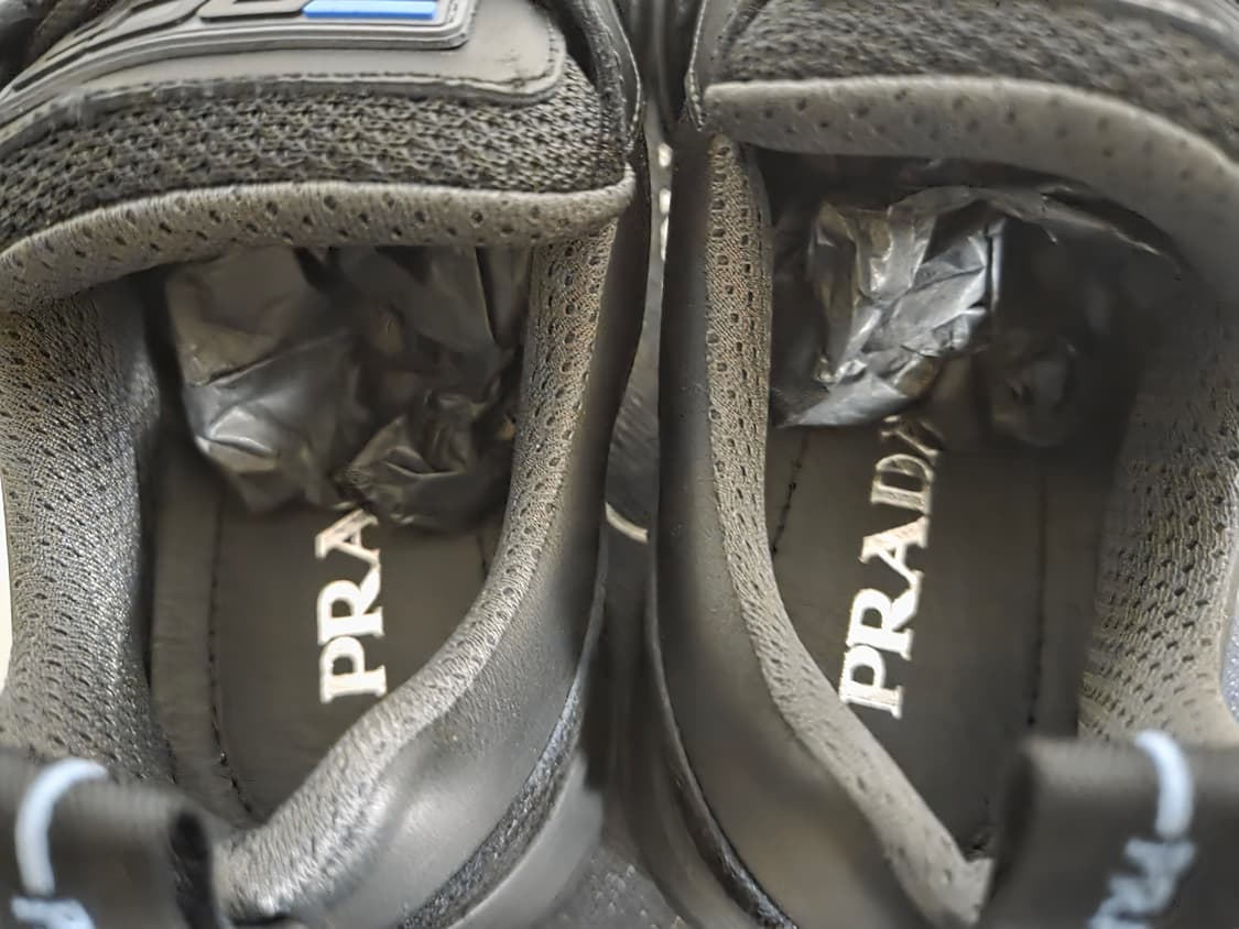 프라다 벨크로 스니커즈 블랙 상품이미지7