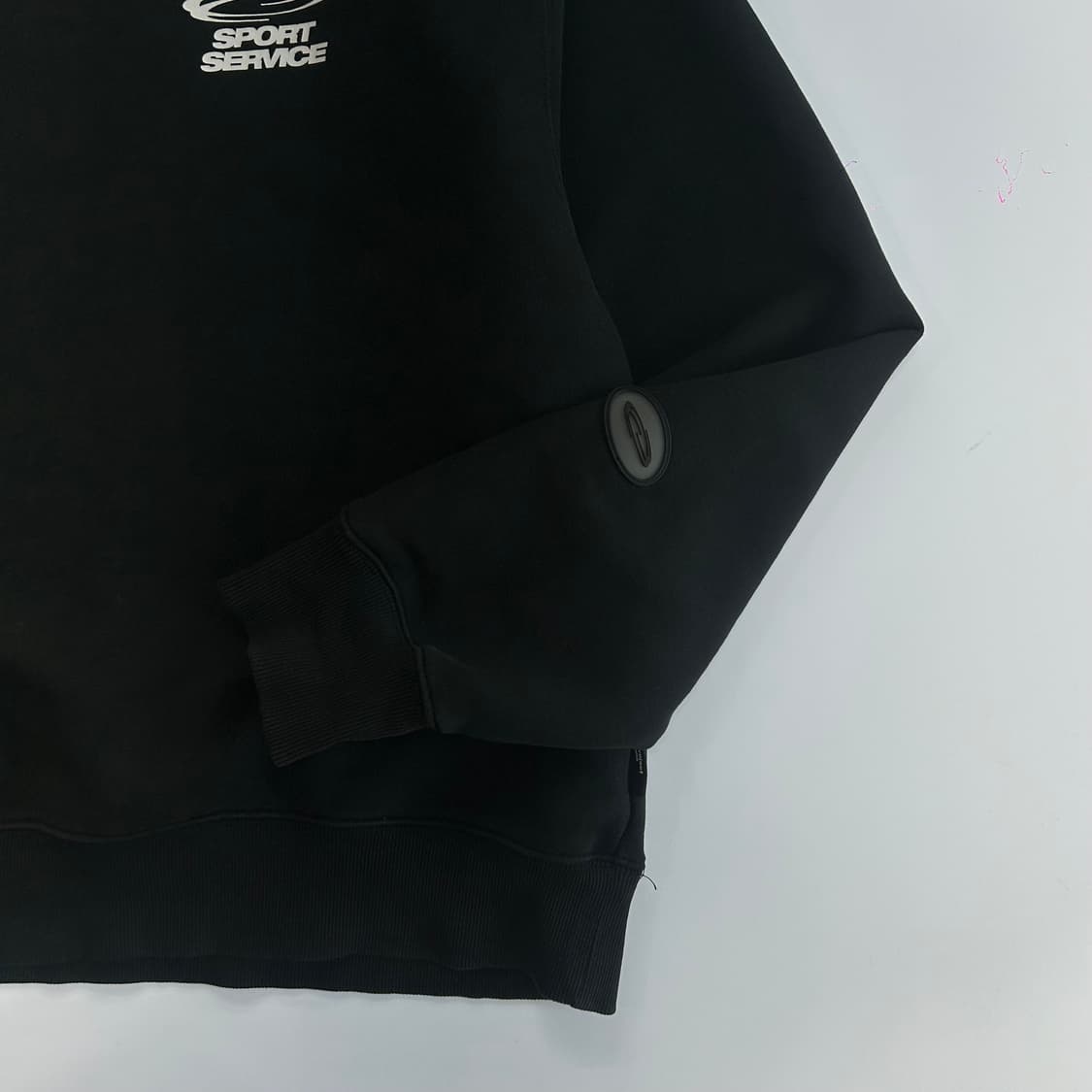 Opening project 오프닝 프로젝트 백 포인트 블랙 맨투맨   상품이미지6